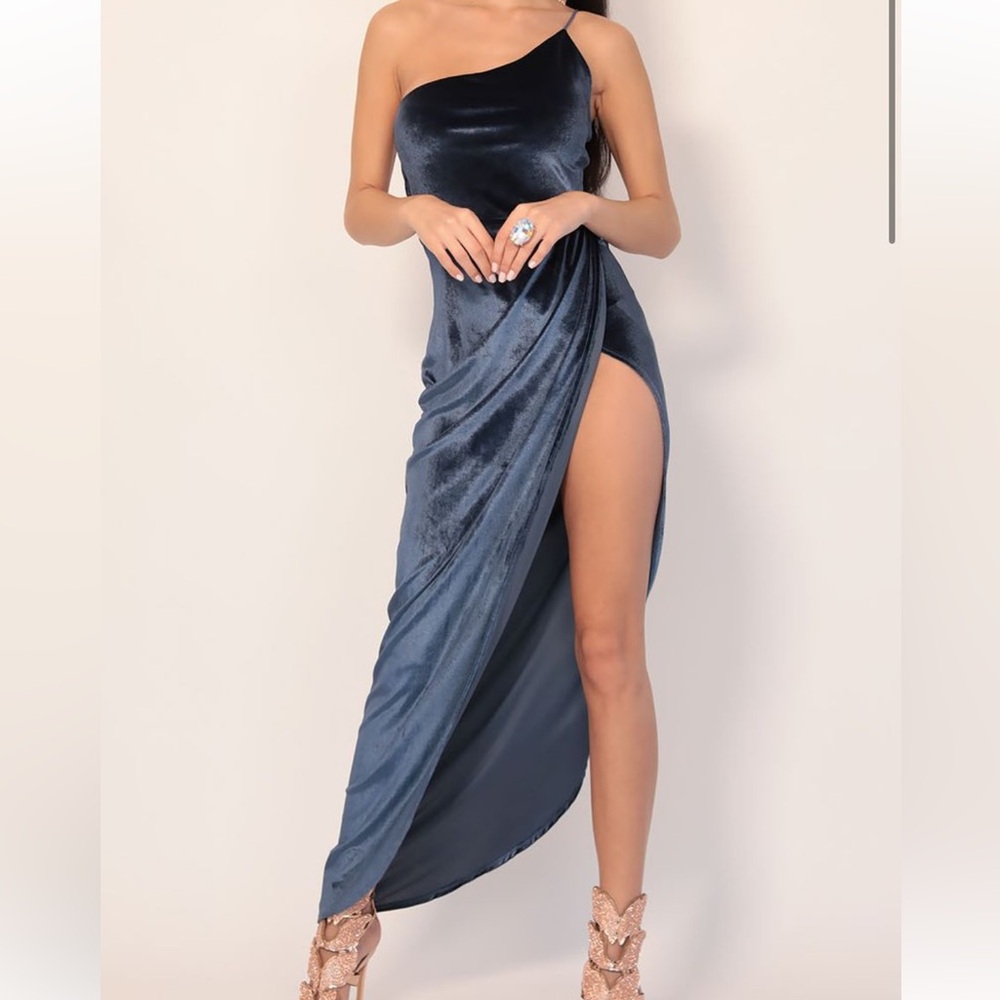 Velvet Shoulder Maxi in Indigo